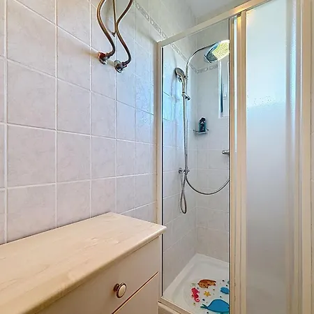아파트 Ivo-3 By Interhome *